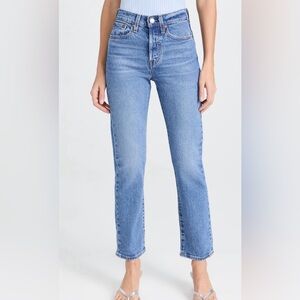 Levi’s Wedgie Straight 25